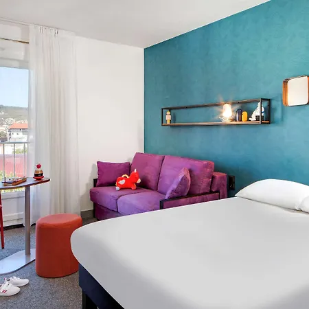 Hotel Ibis Styles Clermont-Ferrand Gare Exterior photo